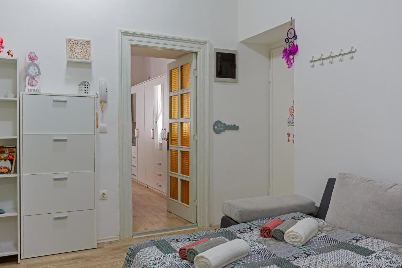 Rich Apartment Pula Ngoại thất bức ảnh