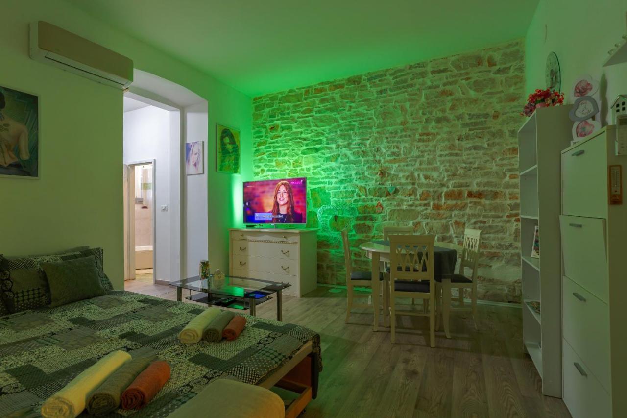 Rich Apartment Pula Ngoại thất bức ảnh