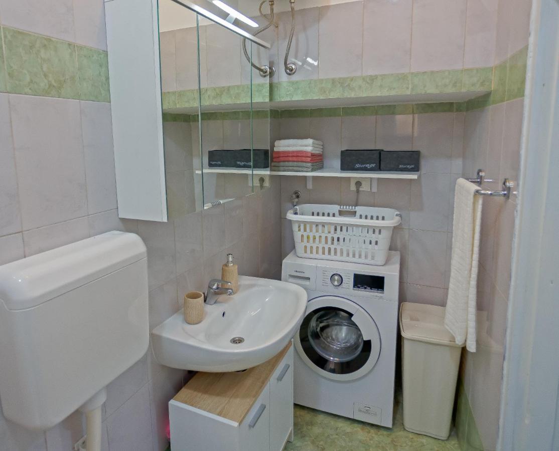 Rich Apartment Pula Ngoại thất bức ảnh