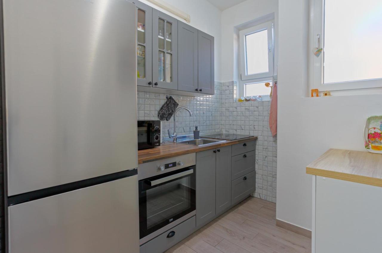 Rich Apartment Pula Ngoại thất bức ảnh