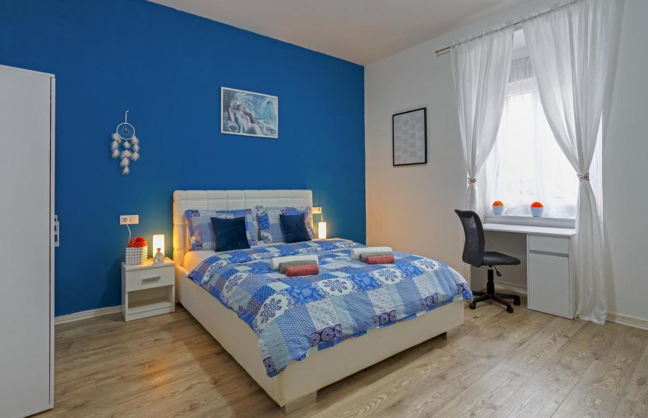 Rich Apartment Pula Ngoại thất bức ảnh