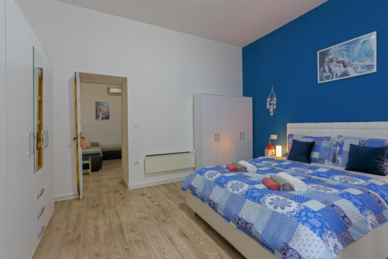 Rich Apartment Pula Ngoại thất bức ảnh